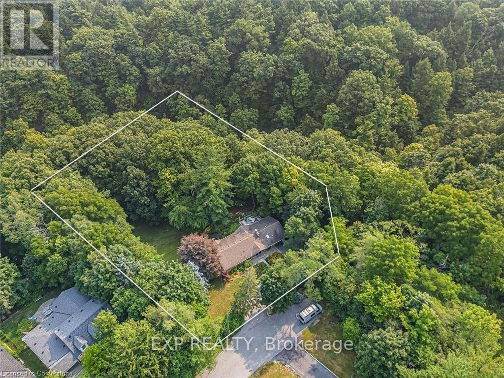 Photo 2 of 937 Montgomery Drive, Hamilton ON