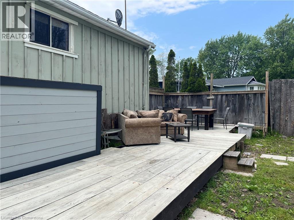 Photo 33 of 826 Sandy Bay Road, Dunnville ON