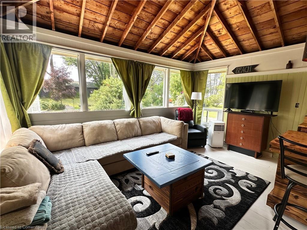 Photo 15 of 826 Sandy Bay Road, Dunnville ON