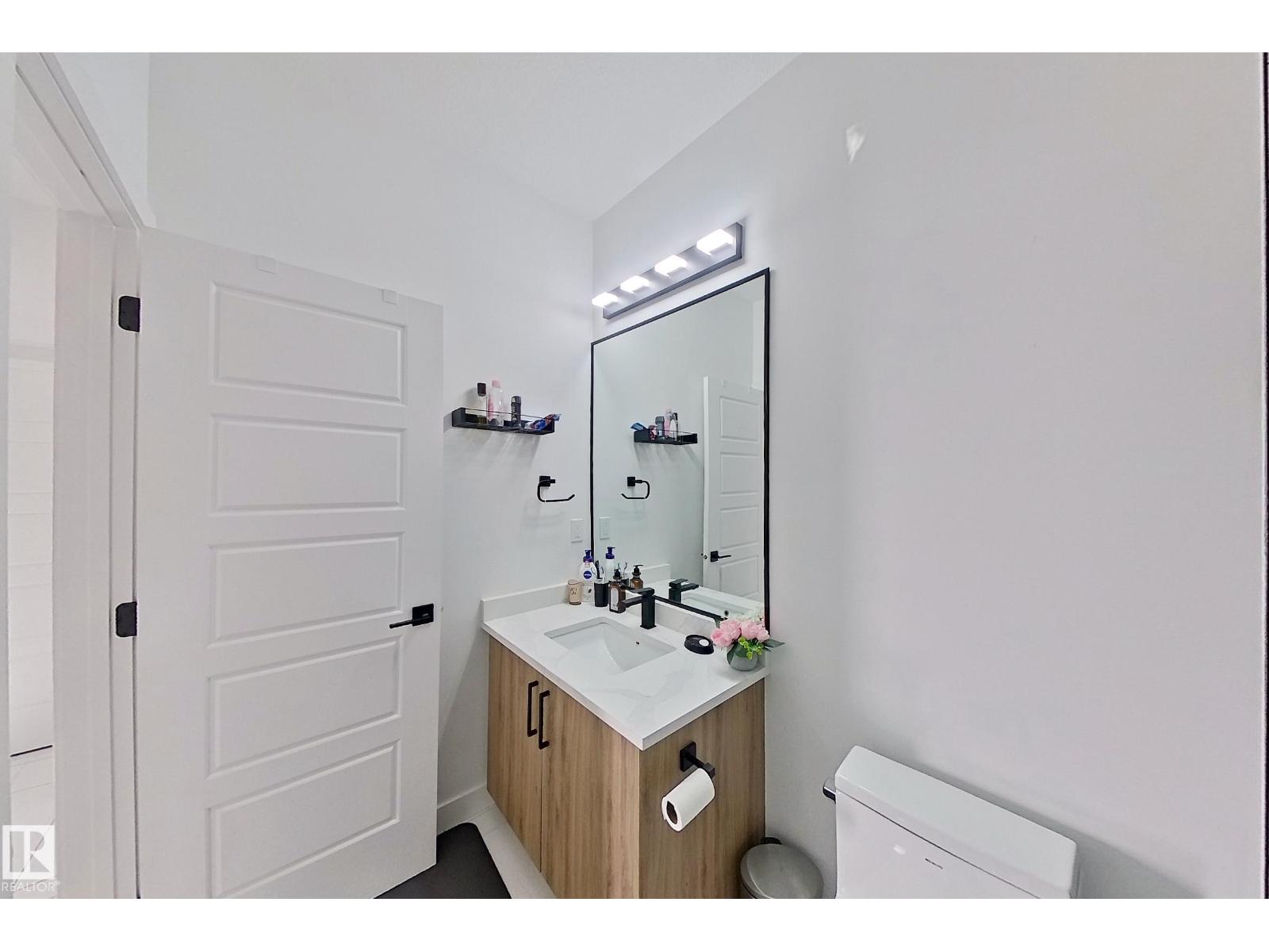 Photo 21 of 2538 14 A Nw, Edmonton AB