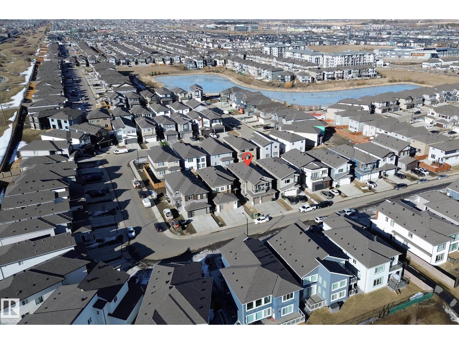 Photo 3 of 2538 14 A Nw, Edmonton AB