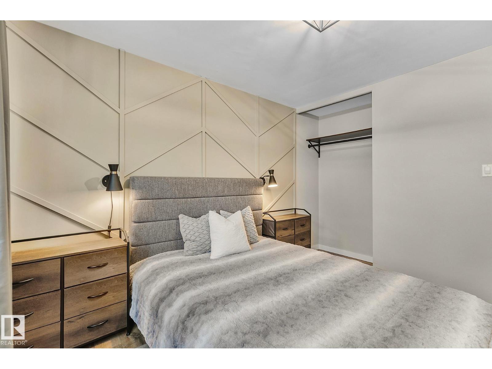 Photo 14 of 7531 76 Av Nw, Edmonton AB
