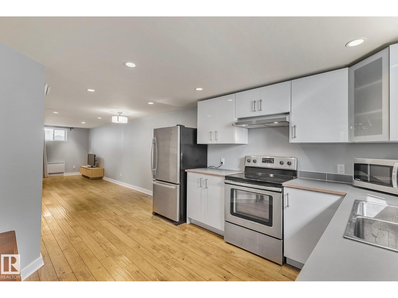 Photo 41 of 7531 76 Av Nw, Edmonton AB