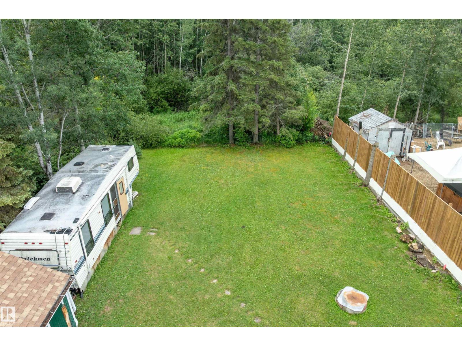 Photo 18 of 211 2nd Av, Rural Wetaskiwin County AB