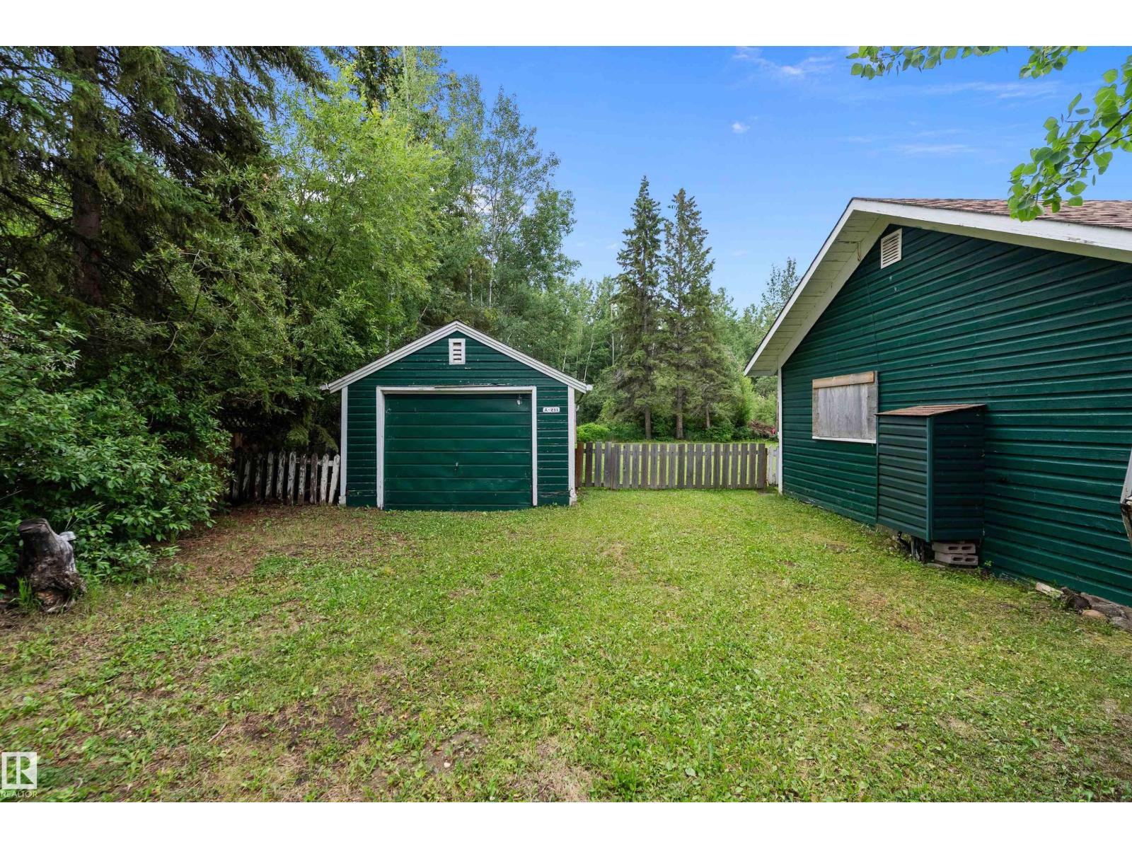 Photo 28 of 211 2nd Av, Rural Wetaskiwin County AB