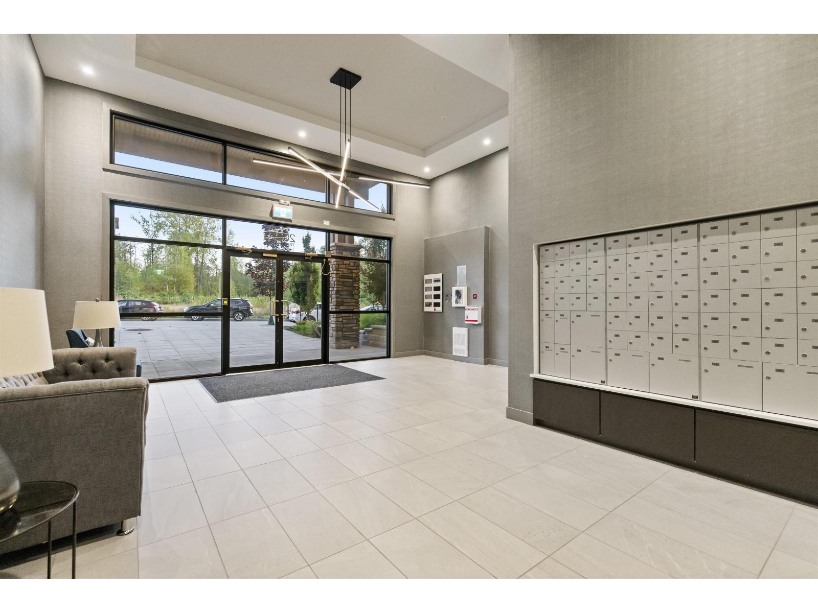 Photo 1 of 205 20673 78 Avenue, Langley BC
