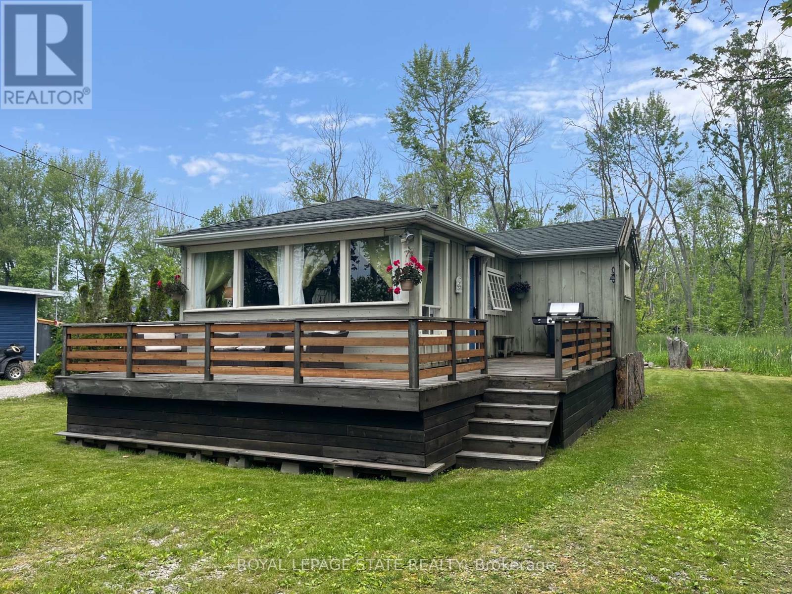 Photo 36 of 826 Sandy Bay Road, Haldimand ON