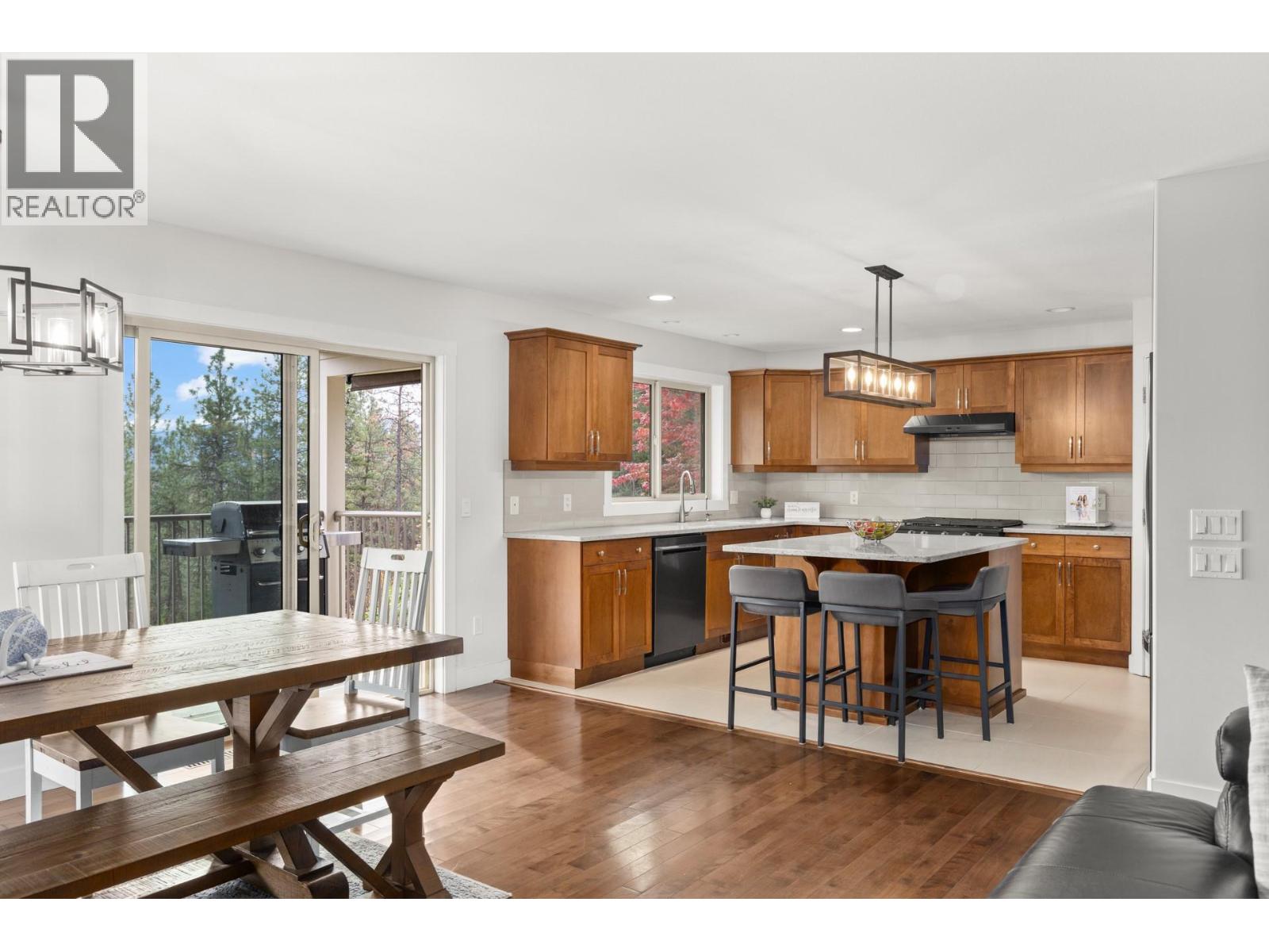 Photo 8 of 1137 Long Ridge Drive, Kelowna BC