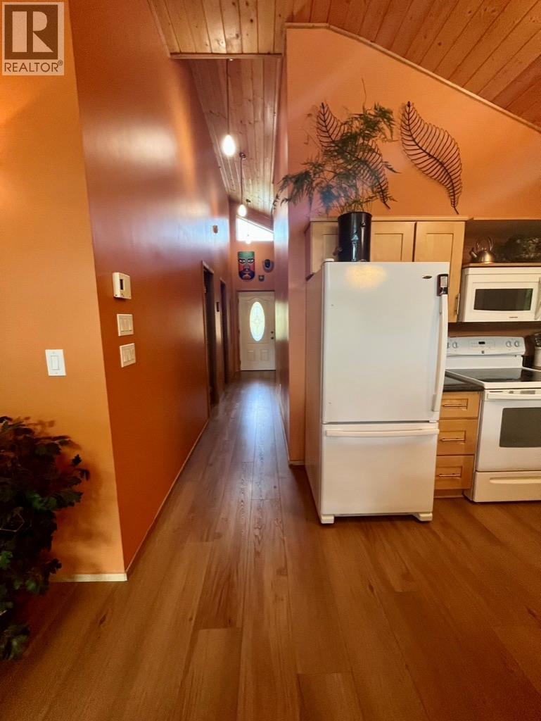 Photo 8 of 5940 Cedar Creek Road, Winlaw BC