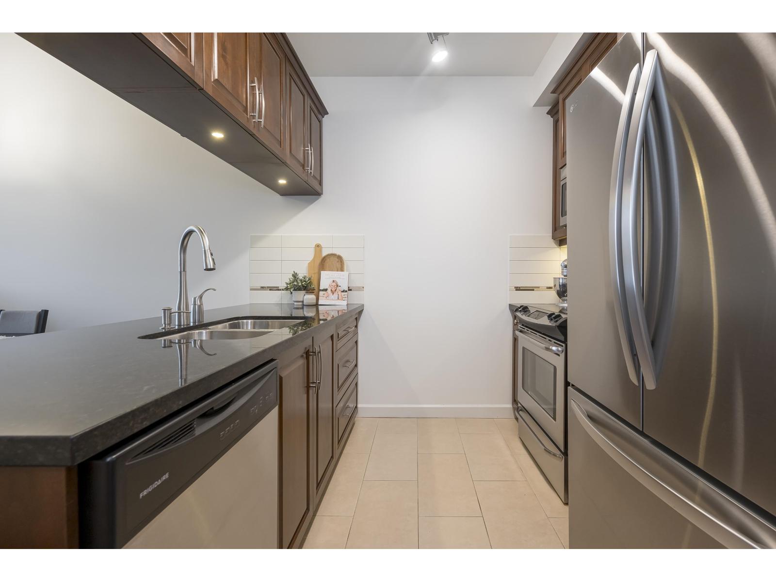 Photo 11 of 592 8288 207 A Street, Langley BC
