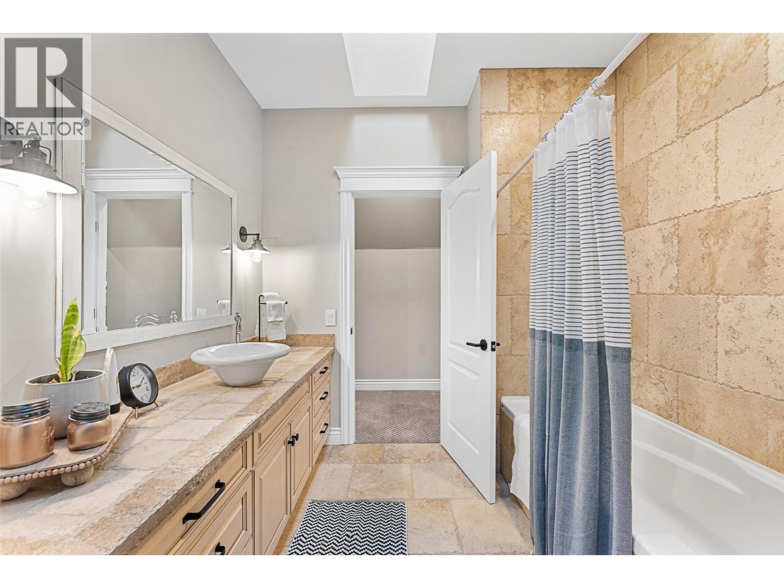2957 Harvard Road, Kelowna