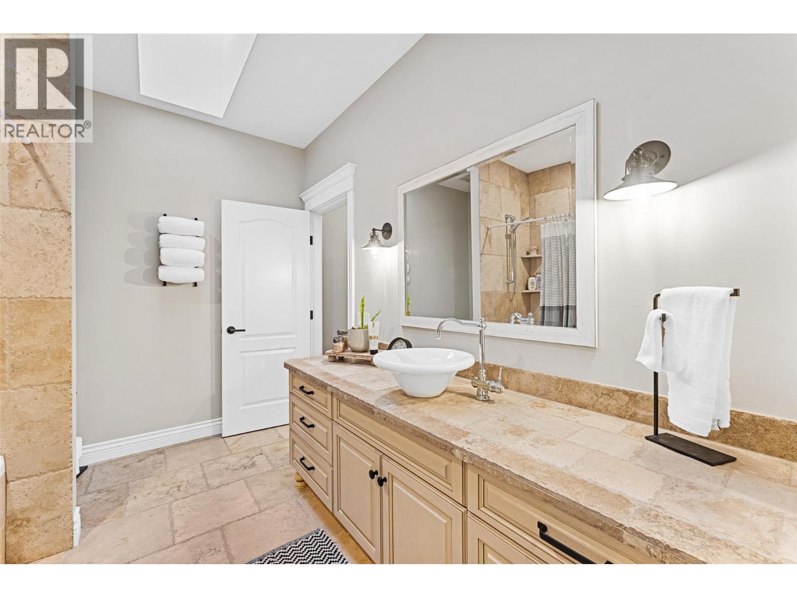 2957 Harvard Road, Kelowna