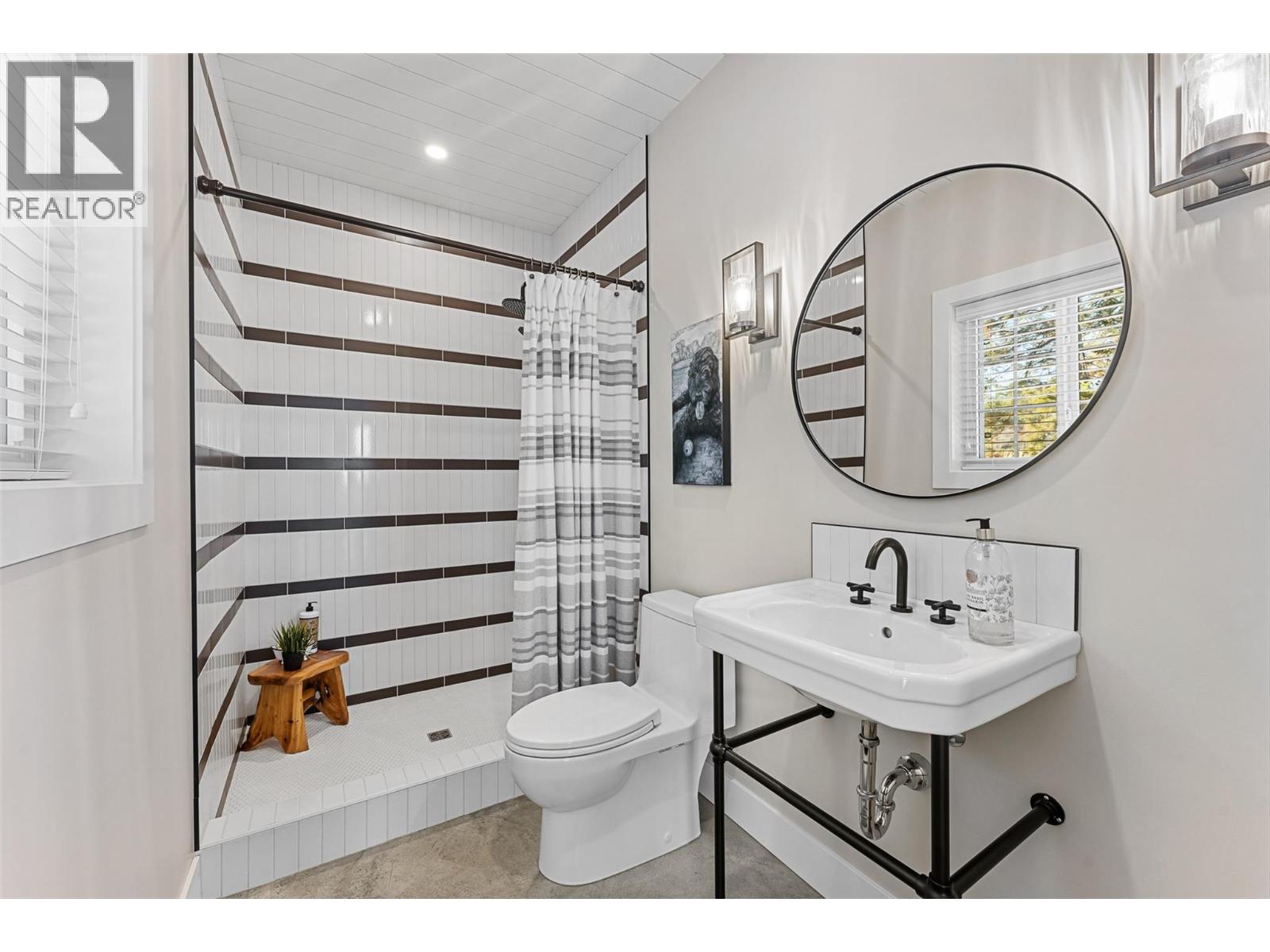 2957 Harvard Road, Kelowna