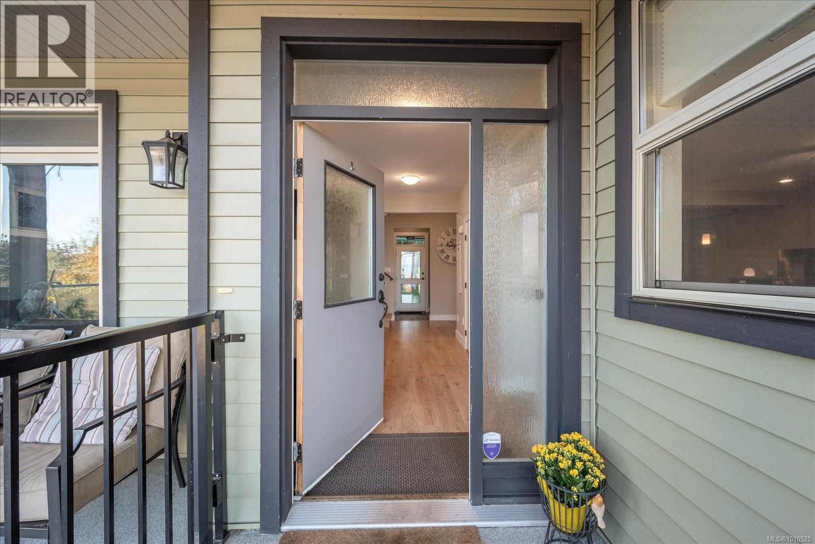 Photo 3 of 5265 Toms Trnabt, Nanaimo BC