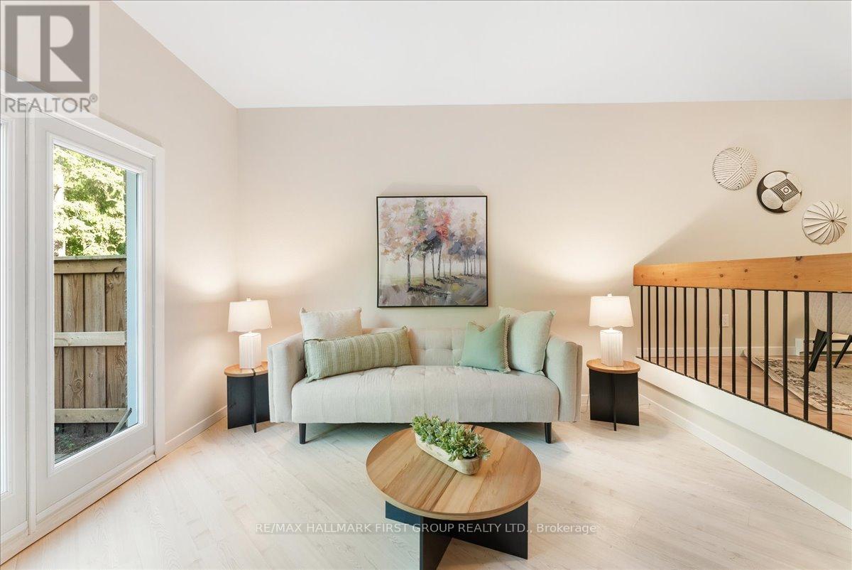 Photo 1 of 56 275 Manse Road, Toronto ON
