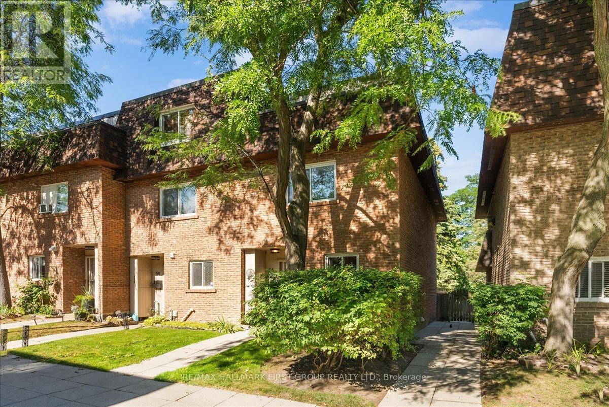 Photo 15 of 56 275 Manse Road, Toronto ON
