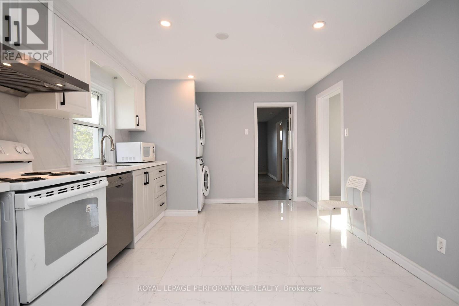 Photo 7 of Unit 2 296 Altha Avenue, Ottawa ON