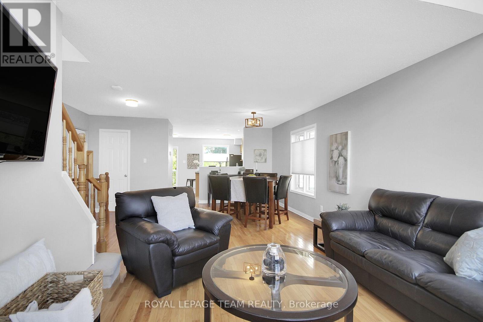 Photo 3 of 334 Wiffen Private, Ottawa ON
