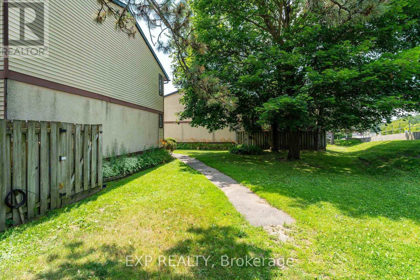 Photo 26 of 11 3111 Quail Drive, Ottawa ON