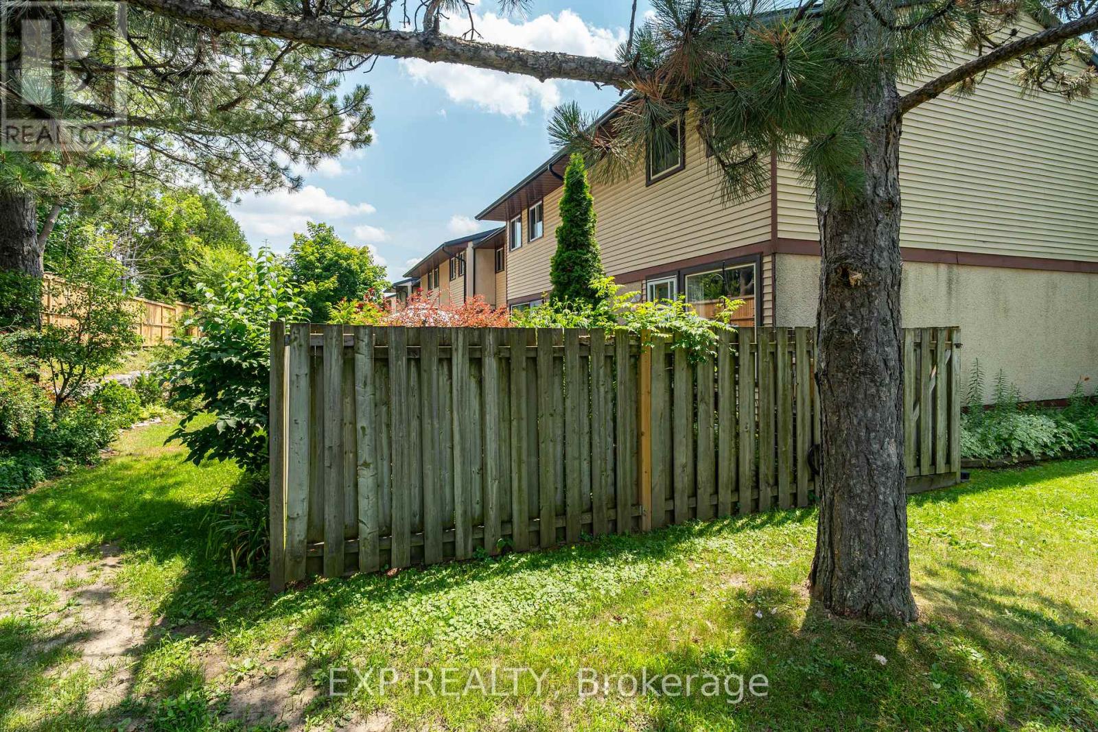 Photo 27 of 11 3111 Quail Drive, Ottawa ON