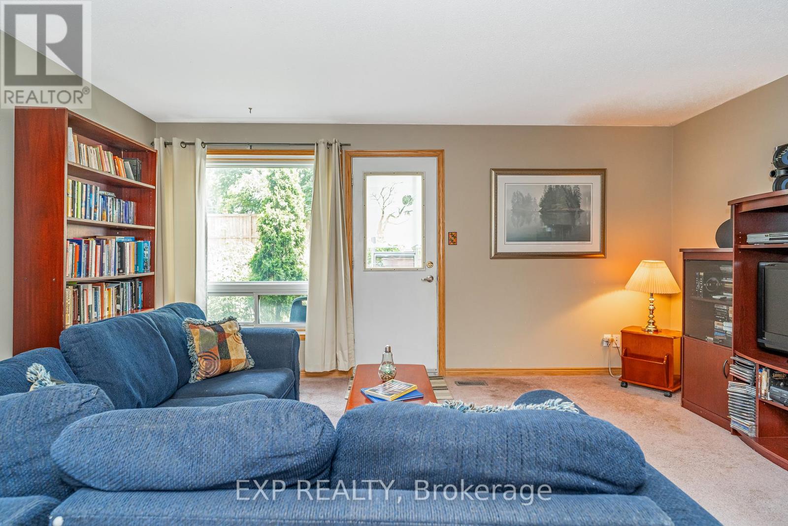 Photo 6 of 11 3111 Quail Drive, Ottawa ON