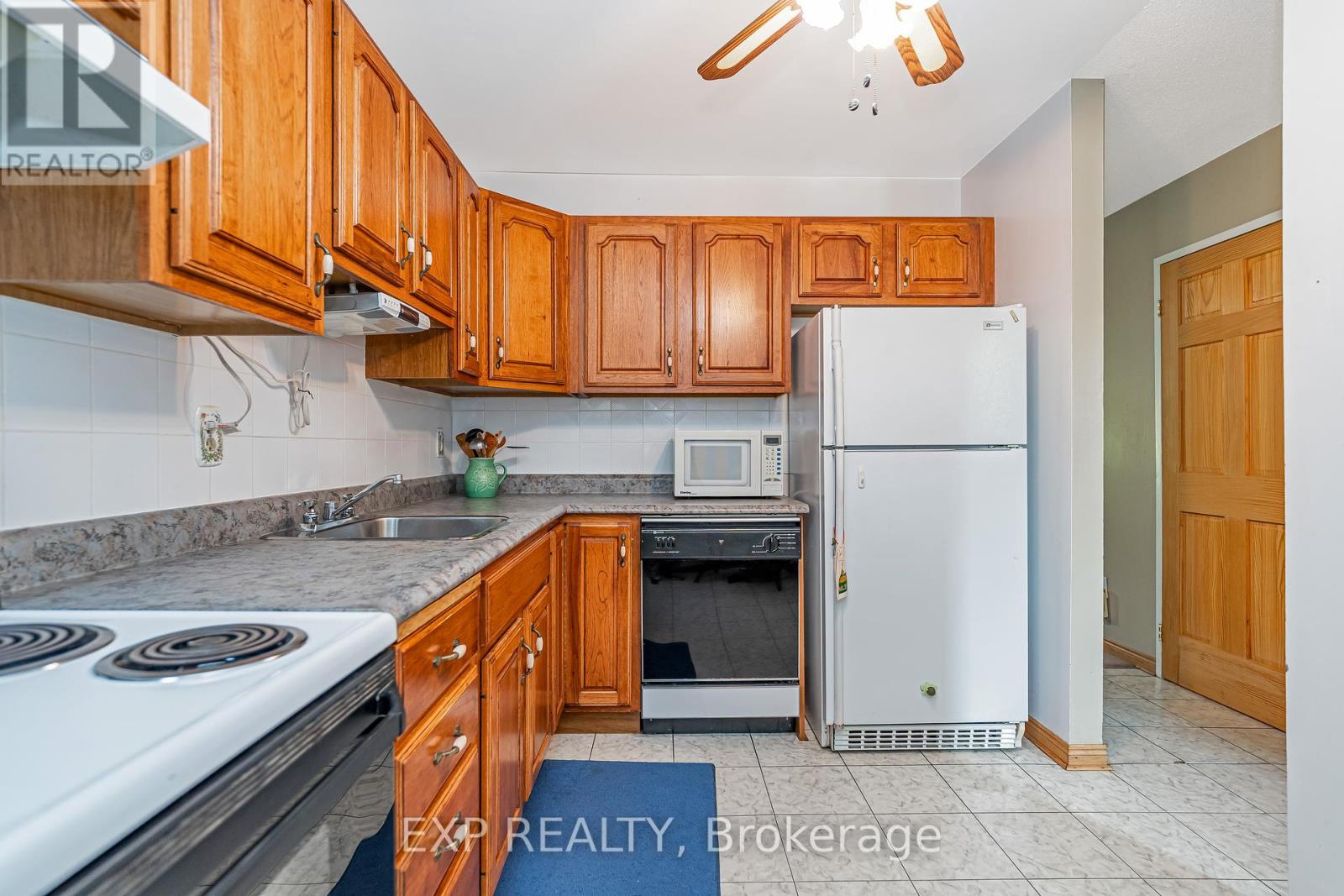 Photo 7 of 11 3111 Quail Drive, Ottawa ON