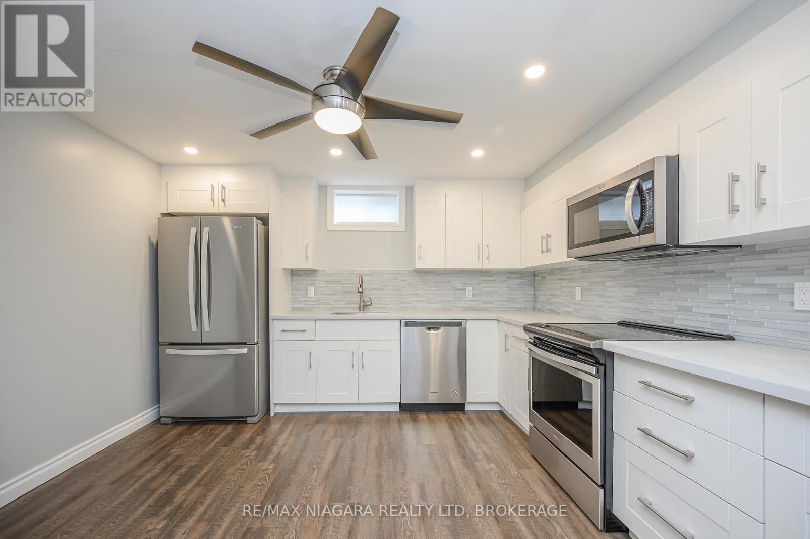 Photo 1 of 7102 Burbank Crescent, Niagara Falls ON