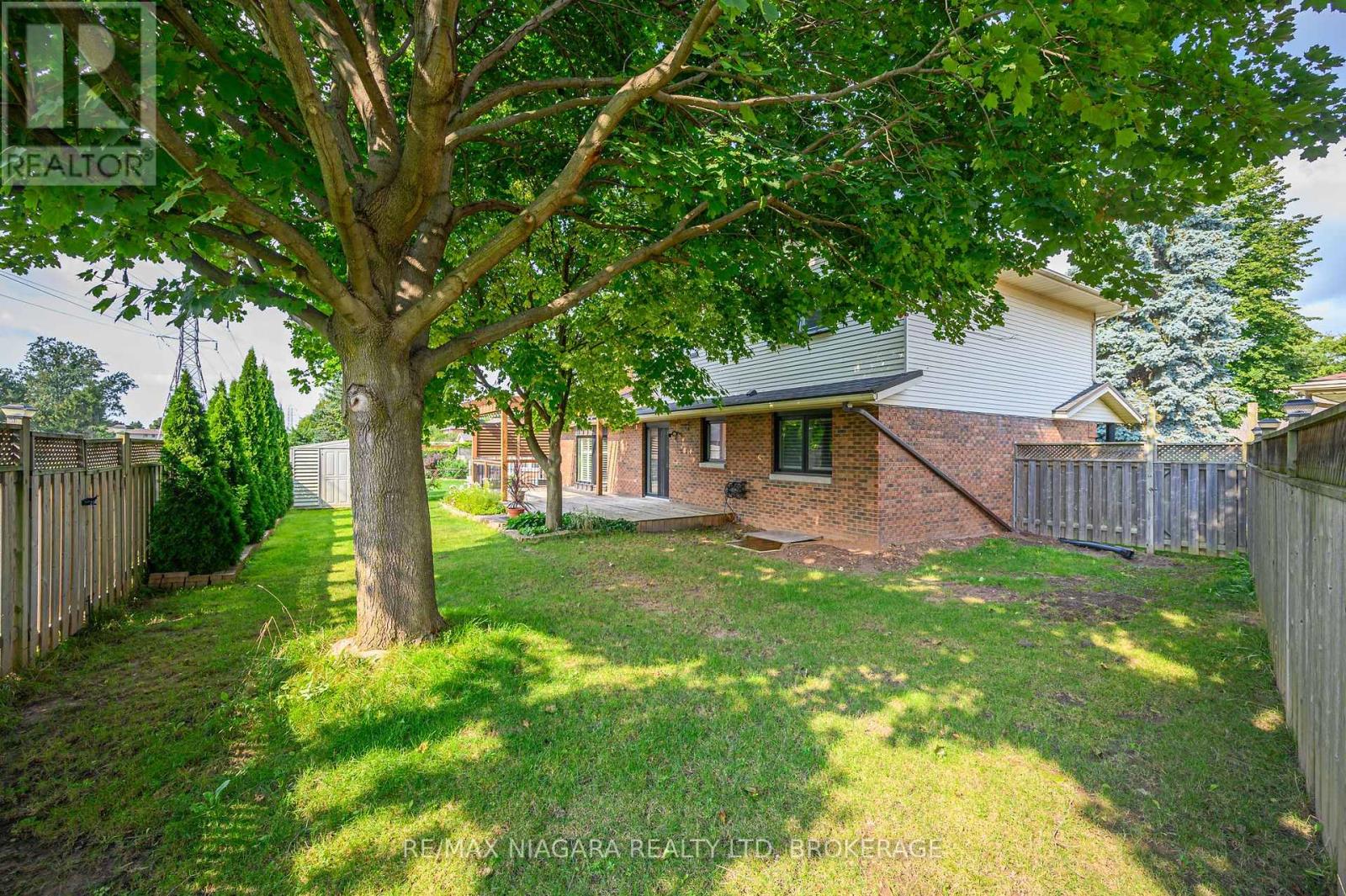 Photo 38 of 7102 Burbank Crescent, Niagara Falls ON