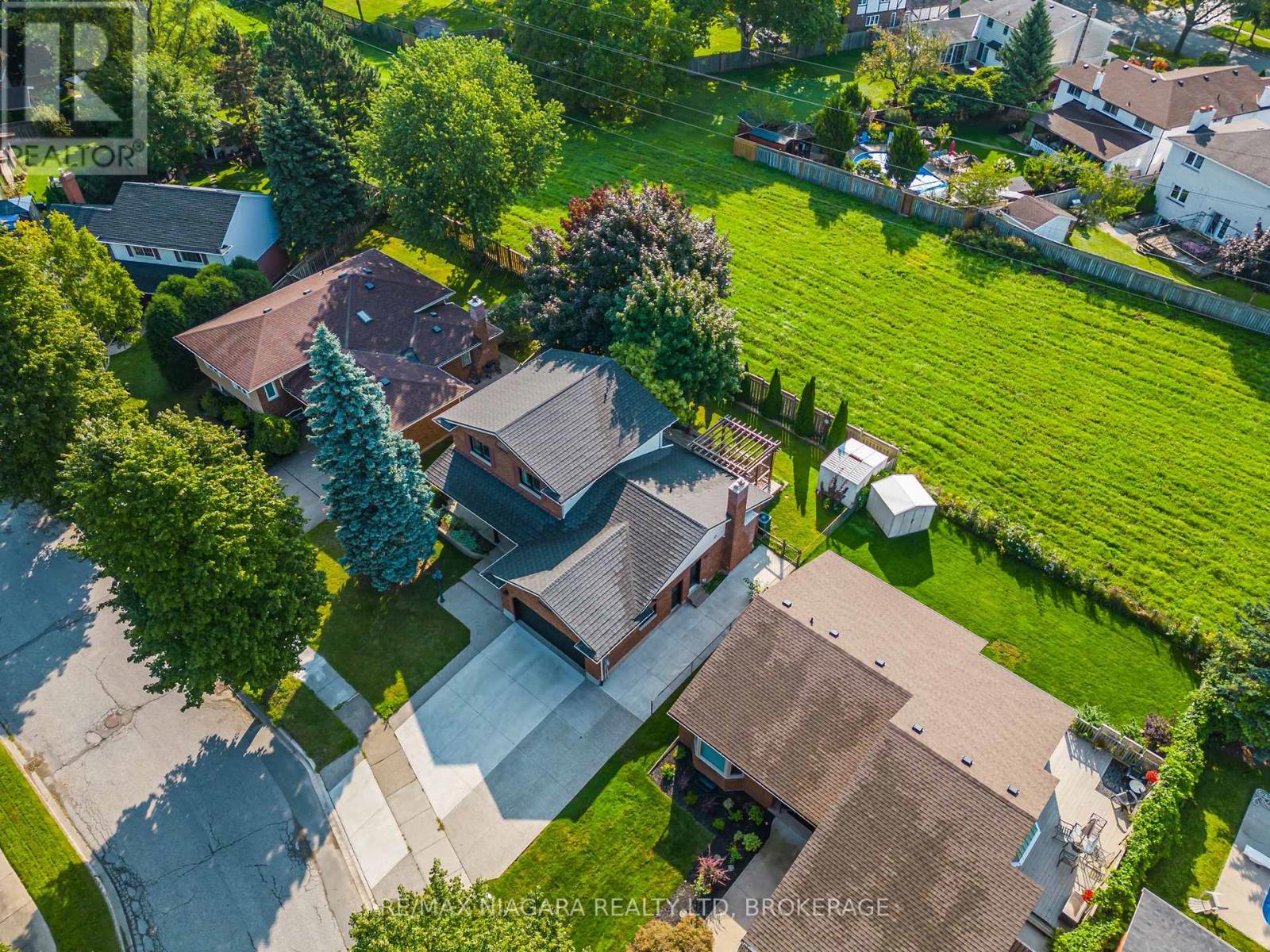 Photo 25 of 7102 Burbank Crescent, Niagara Falls ON