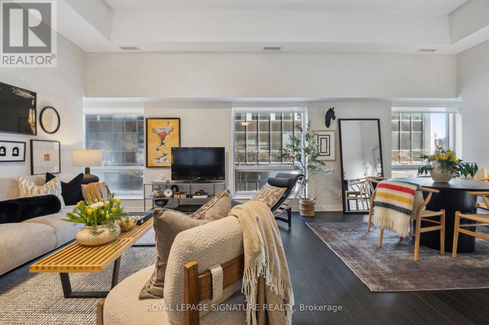 Photo 1 of 210 88 Scott Street, Toronto ON