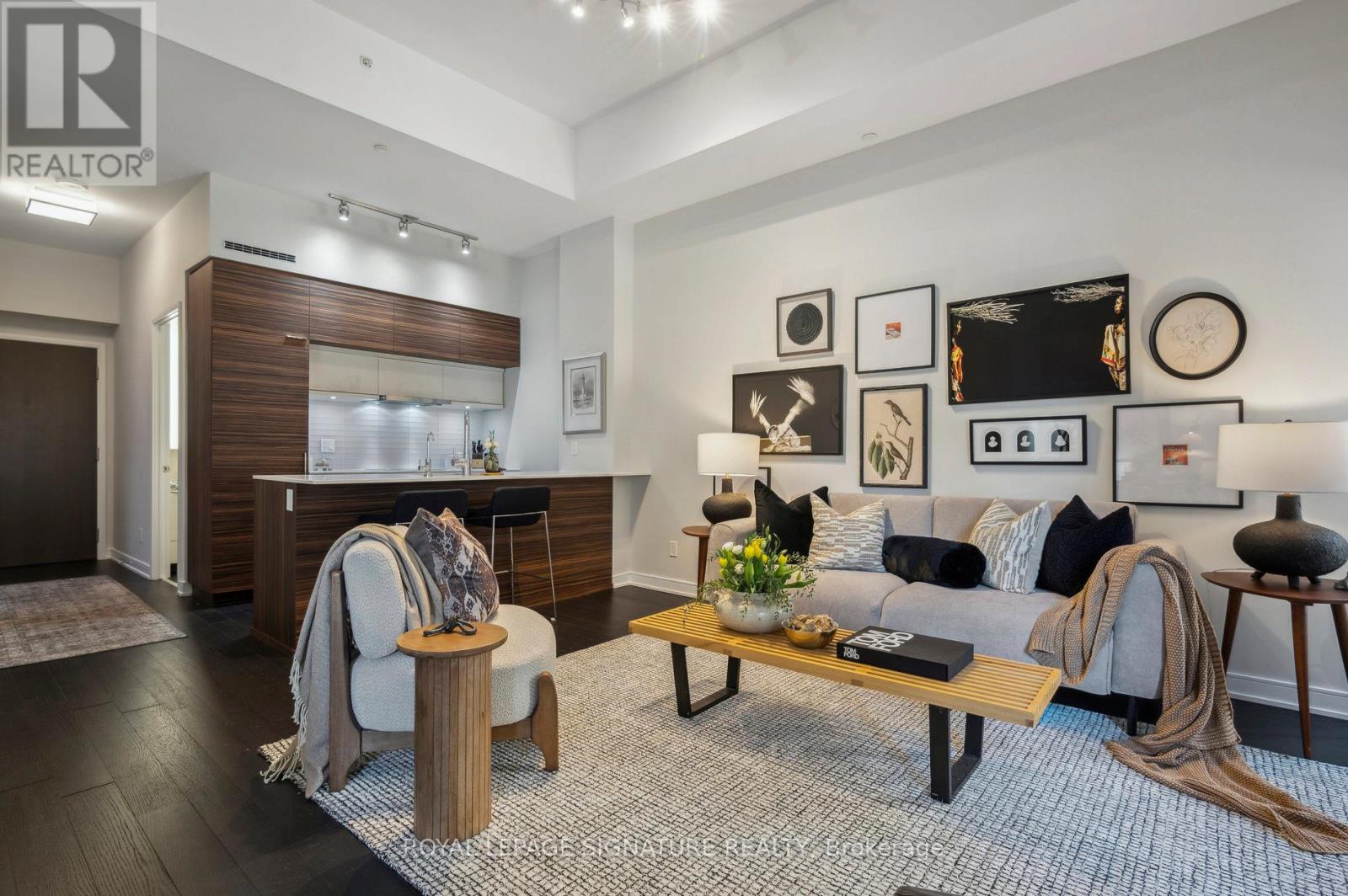Photo 12 of 210 88 Scott Street, Toronto ON
