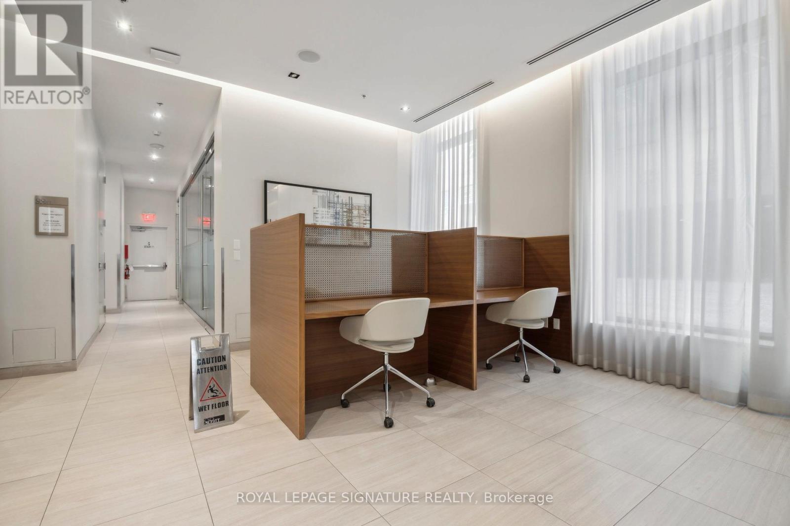 Photo 30 of 210 88 Scott Street, Toronto ON