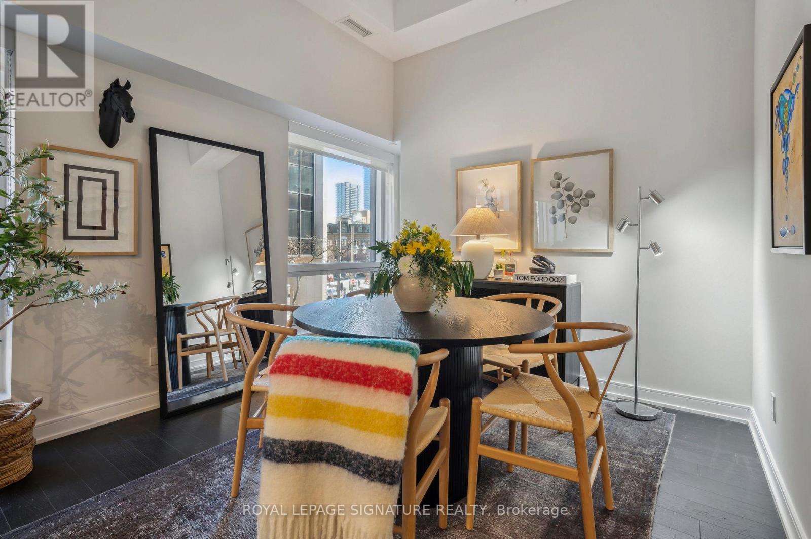 Photo 5 of 210 88 Scott Street, Toronto ON