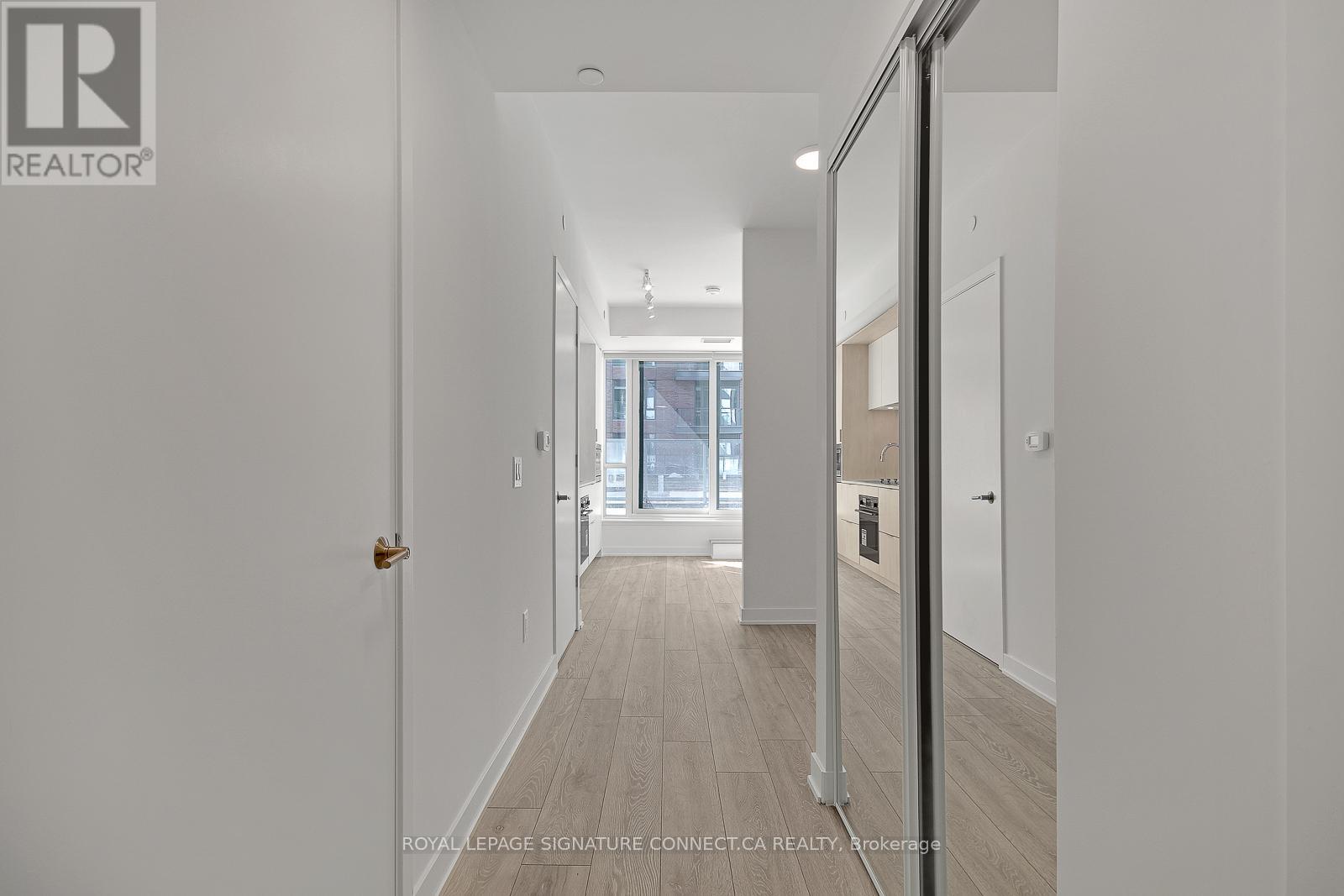 Photo 2 of 506 130 River Street, Toronto ON