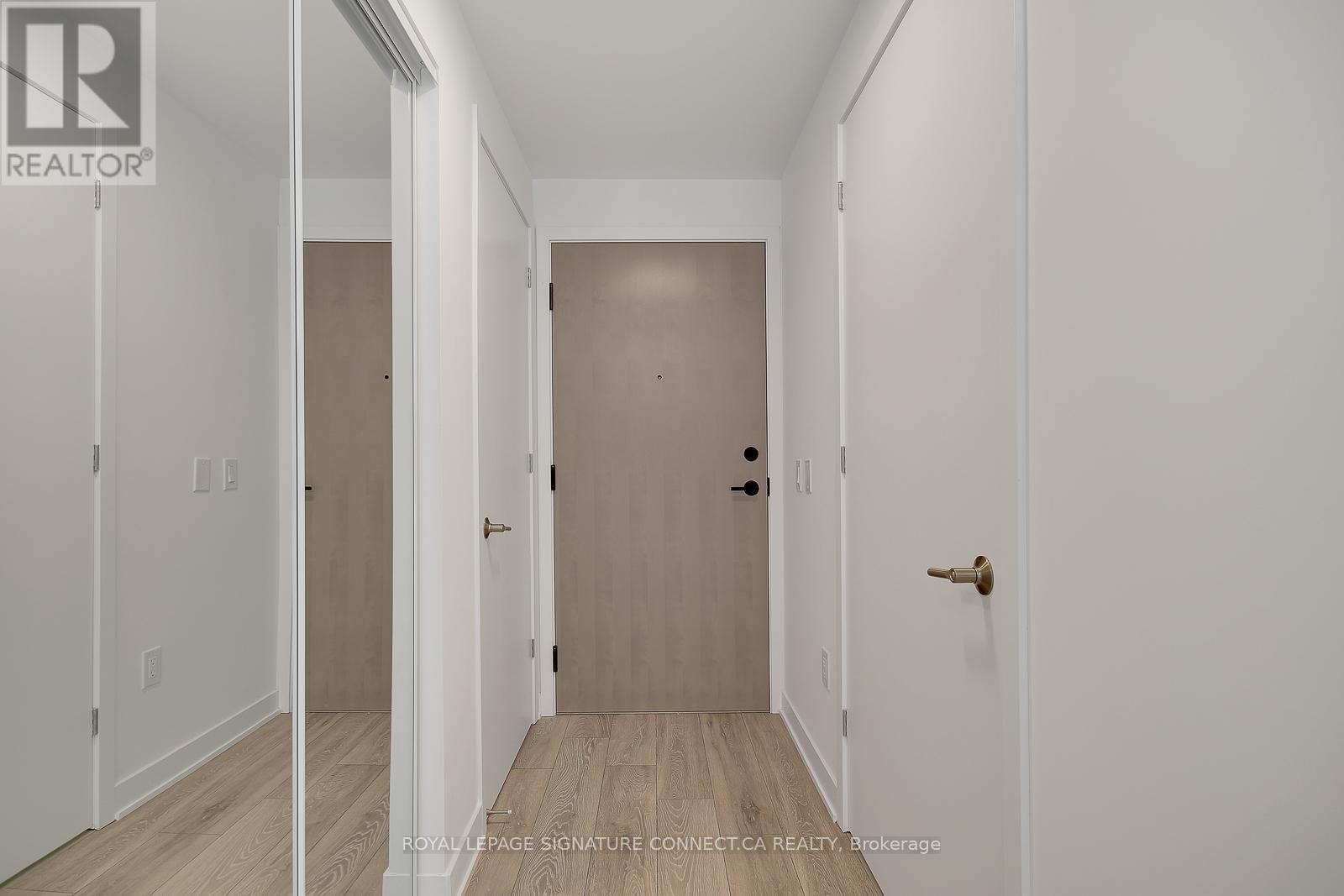 Photo 3 of 506 130 River Street, Toronto ON