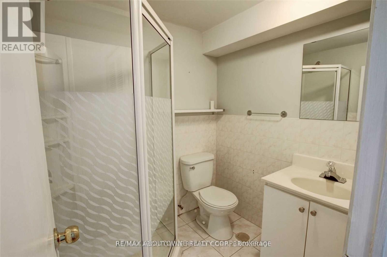Photo 17 of Lower 14 Angus Drive, Toronto ON