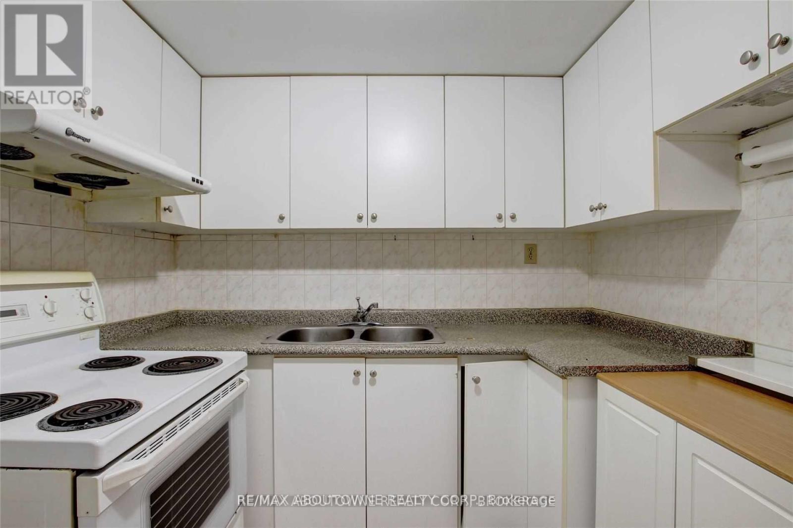 Photo 28 of Lower 14 Angus Drive, Toronto ON