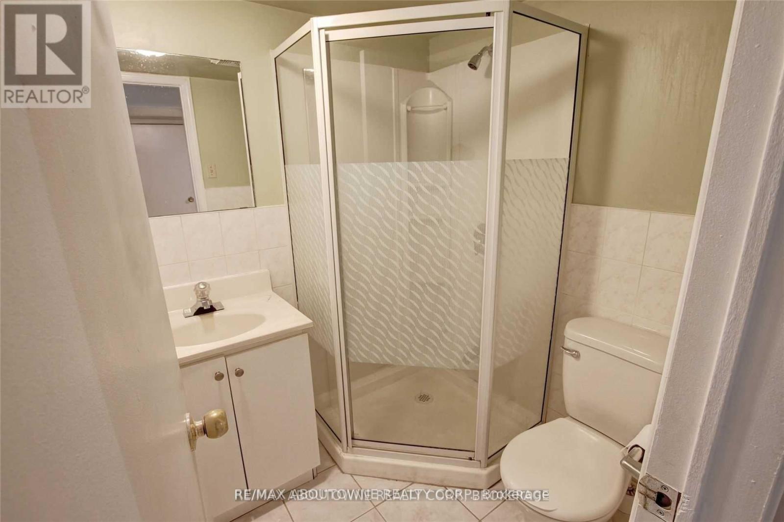 Photo 30 of Lower 14 Angus Drive, Toronto ON