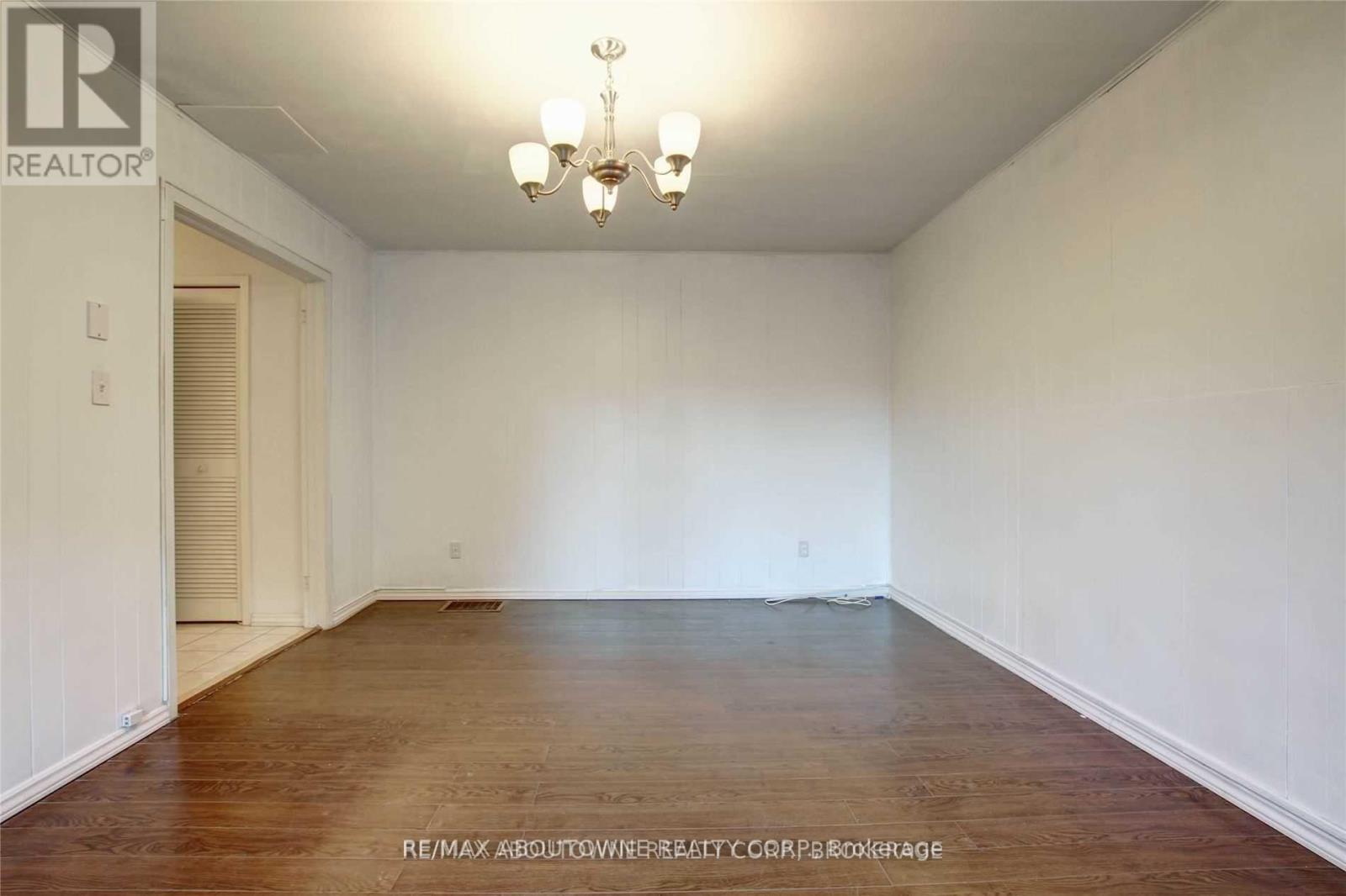 Photo 6 of Lower 14 Angus Drive, Toronto ON
