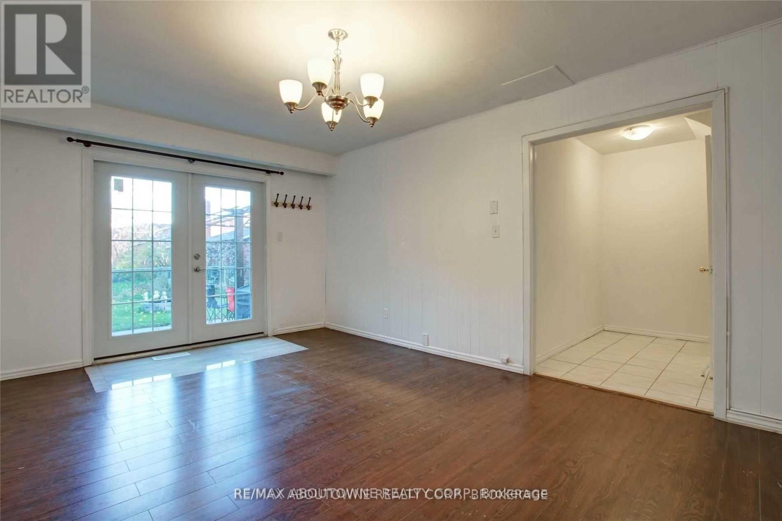 Photo 8 of Lower 14 Angus Drive, Toronto ON