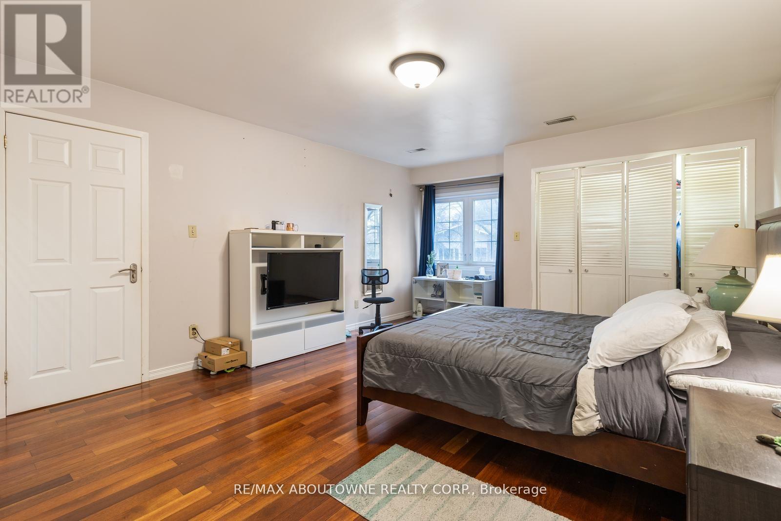 Photo 12 of Upper 14 Angus Drive, Toronto ON