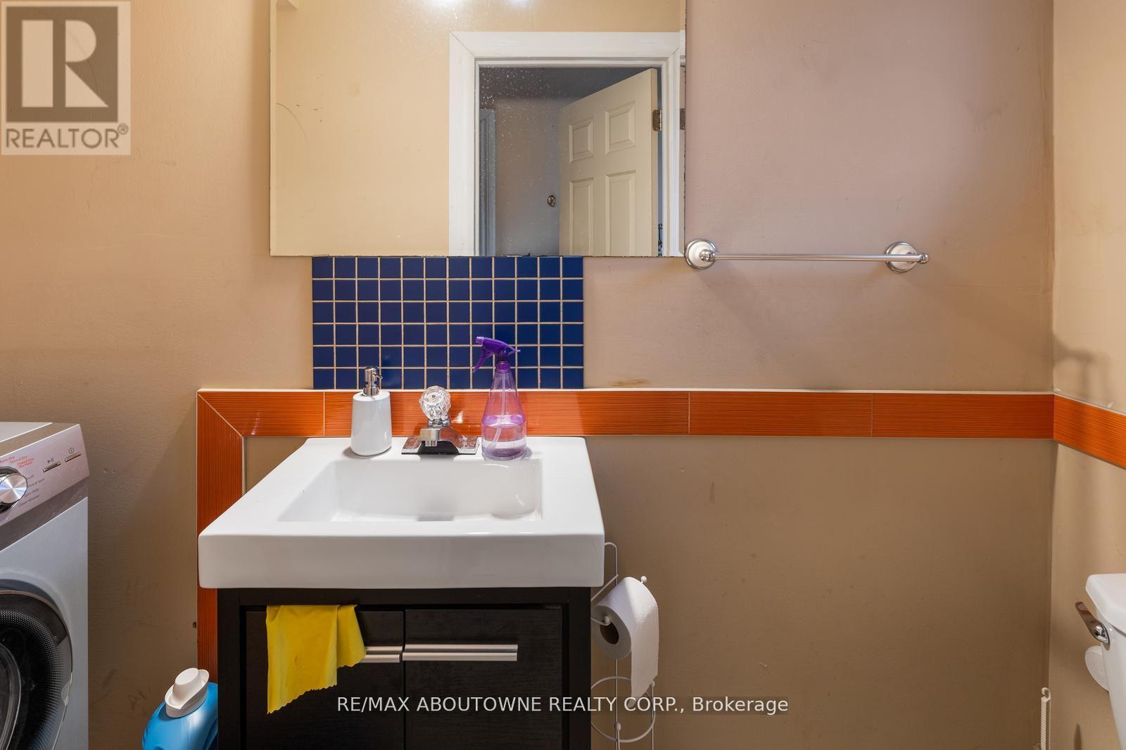 Photo 13 of Upper 14 Angus Drive, Toronto ON