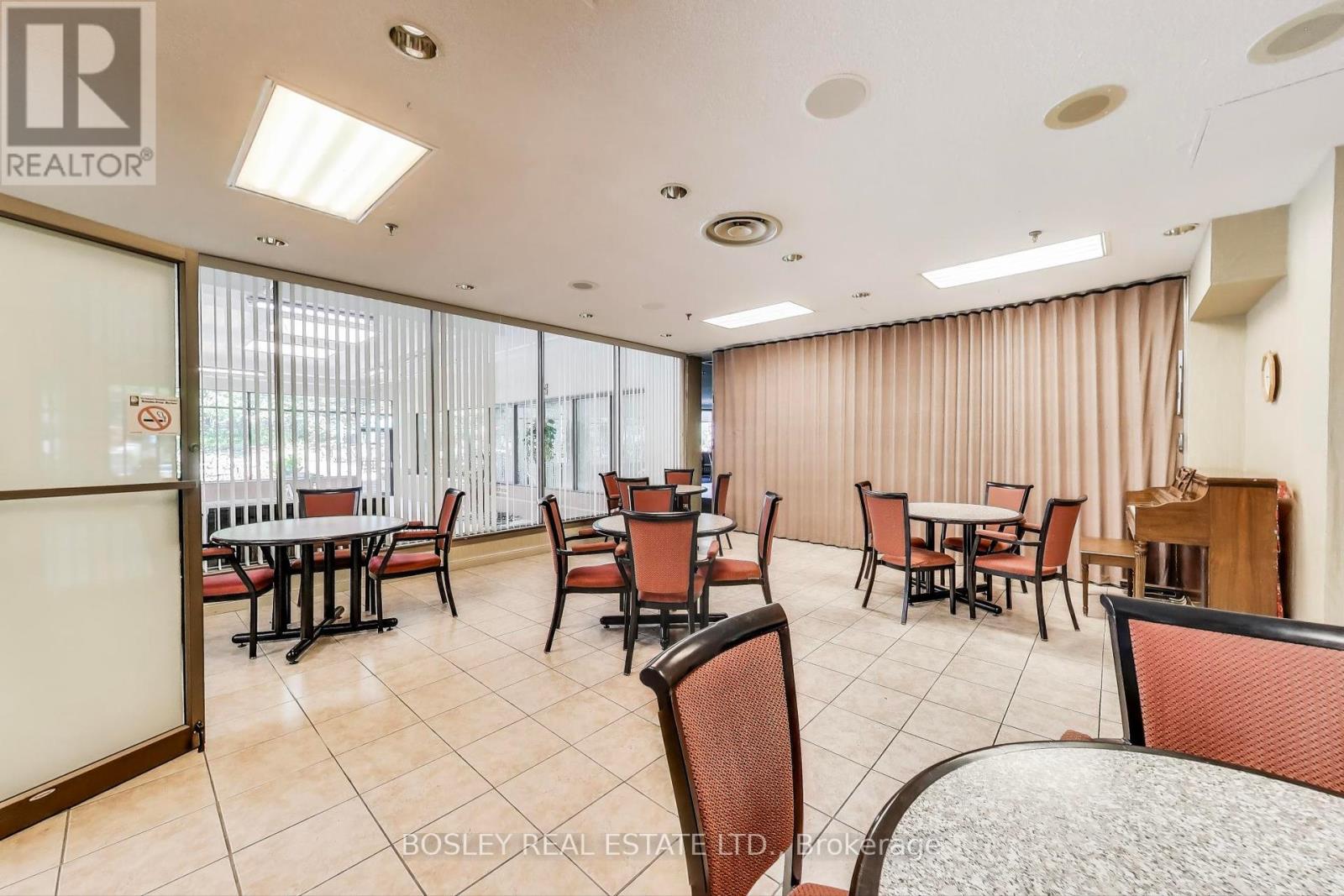 Photo 30 of 926 1880 Valley Farm Road, Pickering ON