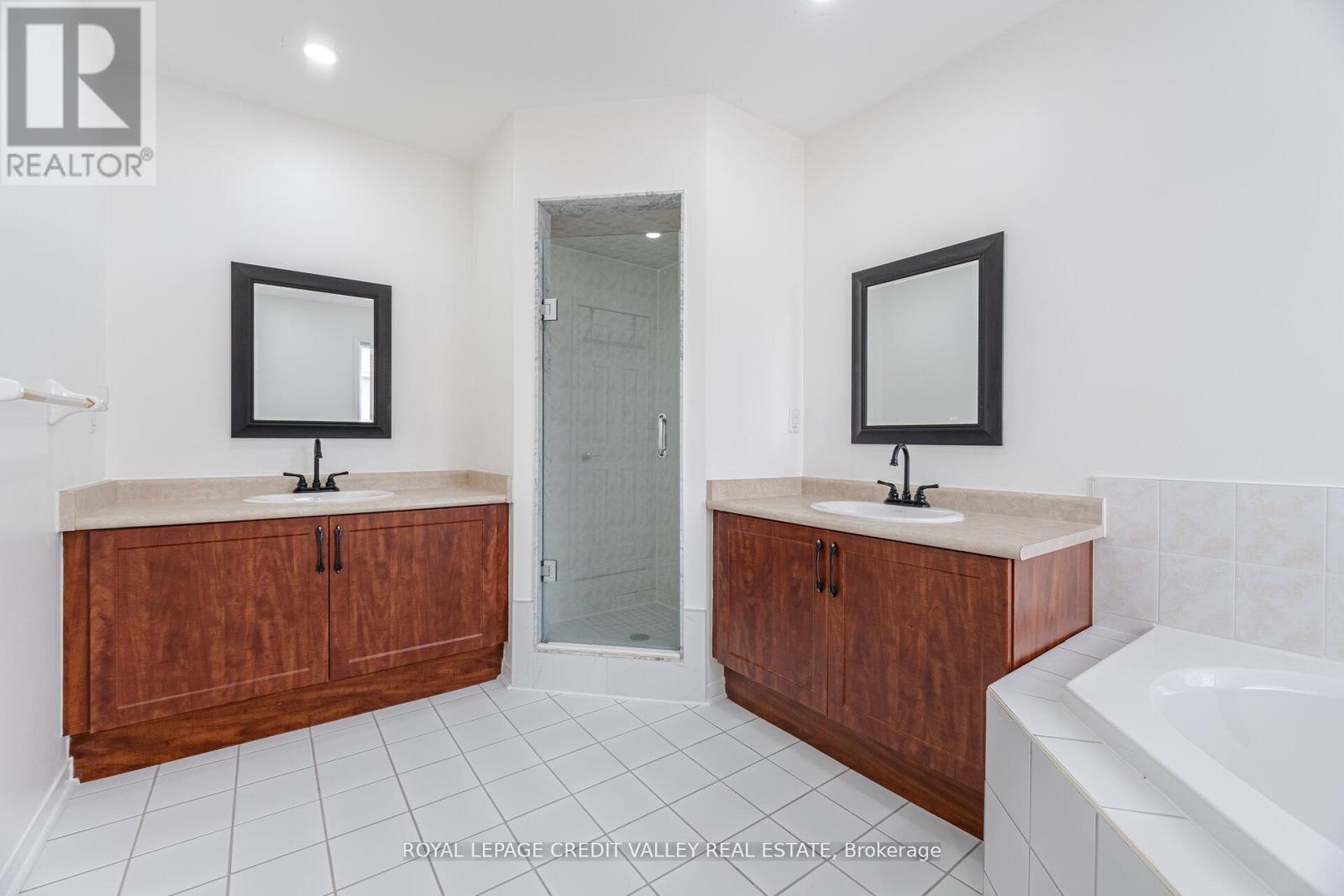 Photo 9 of 12 Greenhalf Drive, Ajax ON
