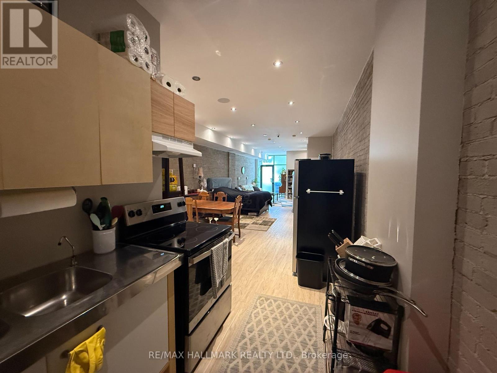 Photo 22 of 1926 Gerrard Street E, Toronto ON