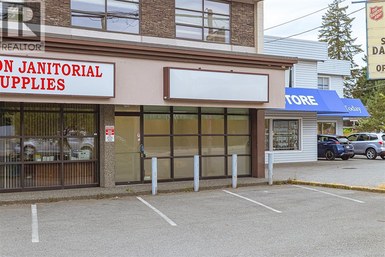 Photo 4 of 6 1611 Bowen Rd, Nanaimo BC