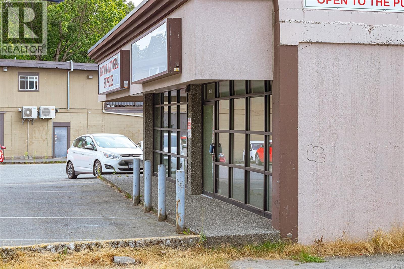 Photo 5 of 6 1611 Bowen Rd, Nanaimo BC