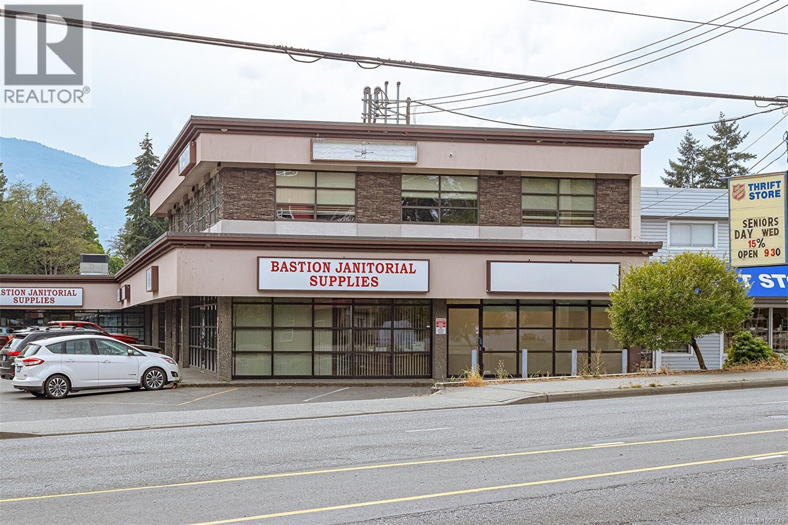 Photo 1 of 6 1611 Bowen Rd, Nanaimo BC