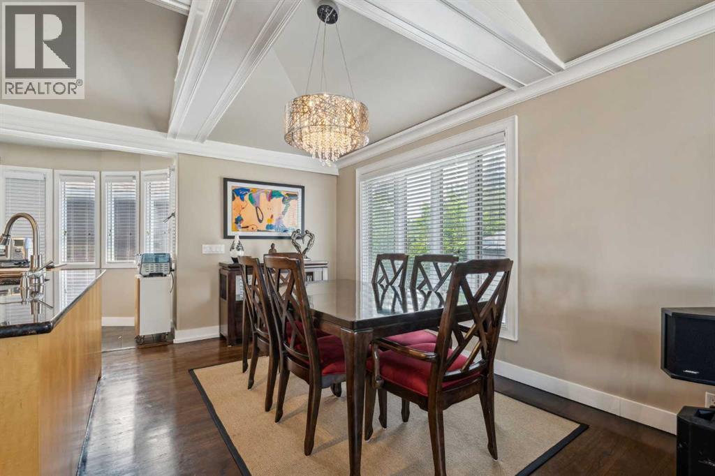 Photo 15 of 25 Manor Road Sw, Calgary AB
