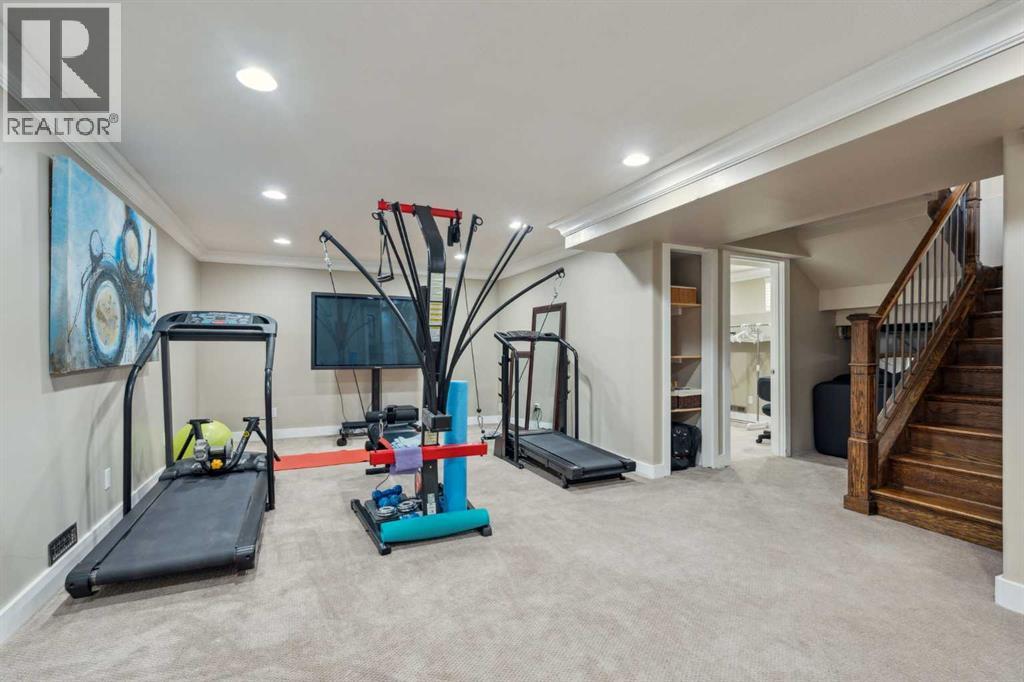Photo 33 of 25 Manor Road Sw, Calgary AB